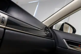 Lexus GS 300, 2.5, 133 kW, hübriid, automaat, tagavedu