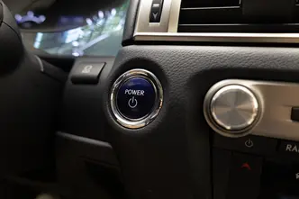 Lexus GS 300, 2.5, 133 kW, hübriid, automaat, tagavedu