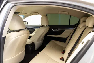 Lexus GS 300, 2.5, 133 kW, hübriid, automaat, tagavedu