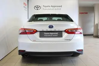 Toyota Camry, 2.5, 131 kW, гибрид, автомат, передний привод