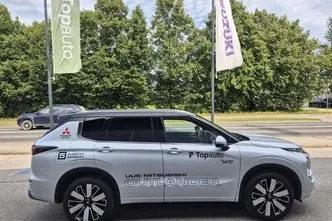 Mitsubishi Outlander, 2.4, 100 kW, подключаемый гибрид, автомат, полный привод