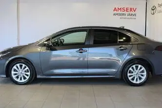 Toyota Corolla, 1.5, 92 kW, бензин, механическая, передний привод