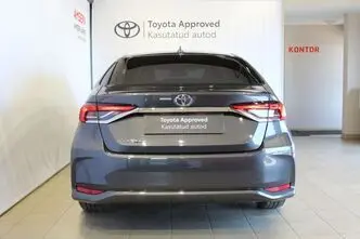Toyota Corolla, 1.5, 92 kW, бензин, механическая, передний привод