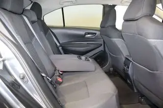 Toyota Corolla, 1.5, 92 kW, бензин, механическая, передний привод