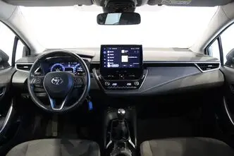 Toyota Corolla, 1.5, 92 kW, бензин, механическая, передний привод