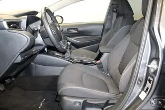 Toyota Corolla, 1.5, 92 kW, бензин, механическая, передний привод