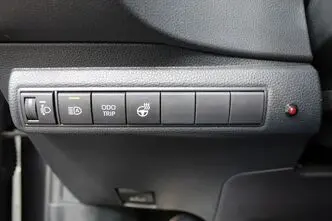 Toyota Corolla, 1.5, 92 kW, бензин, механическая, передний привод
