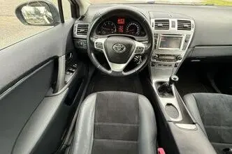 Toyota Avensis, 2.0, 91 kW, дизель, механическая, передний привод