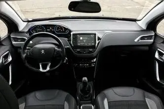 Peugeot 2008, 1.6, 73 kW, дизель, механическая, передний привод