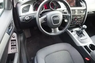 Audi A5, бензин, механическая, передний привод