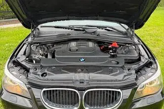 BMW 520, 2.0, 120 kW, дизель, механическая, задний привод