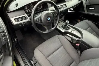 BMW 520, 2.0, 120 kW, дизель, механическая, задний привод