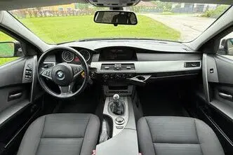 BMW 520, 2.0, 120 kW, дизель, механическая, задний привод