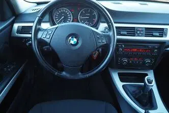 BMW 318, 2.0, 105 kW, дизель, механическая, задний привод