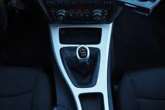 BMW 318, 2.0, 105 kW, дизель, механическая, задний привод