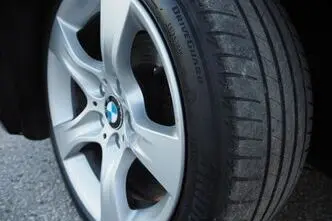 BMW 318, 2.0, 105 kW, дизель, механическая, задний привод