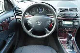 Mercedes-Benz E 220, 2.1, 110 kW, дизель, автомат, задний привод