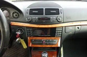 Mercedes-Benz E 220, 2.1, 125 kW, дизель, автомат, задний привод