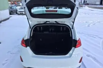 Ford Fiesta, 1.5, 63 kW, дизель, механическая, передний привод