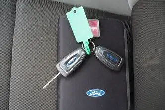 Ford Focus, 1.6, 70 kW, дизель, механическая, передний привод