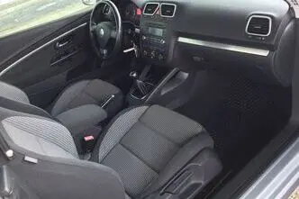 Volkswagen Eos, petrol, manual, front-wheel drive