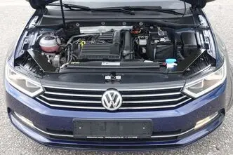 Volkswagen Passat, bensiin, automaat, esivedu