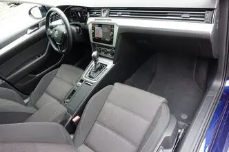 Volkswagen Passat, bensiin, automaat, esivedu