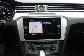 Volkswagen Passat, bensiin, automaat, esivedu