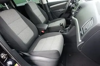 Volkswagen Sharan, bensiin, manuaal, esivedu