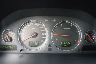 Volvo XC90, 2.4, 136 kW, дизель, автомат, полный привод