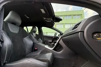 Volvo V60, 2.0, 140 kW, diesel, automatic, front-wheel drive
