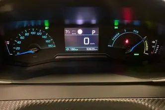 Peugeot 2008, electric, automatic, front-wheel drive