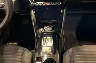 Peugeot 2008, electric, automatic, front-wheel drive
