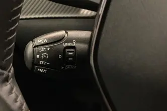 Peugeot 2008, electric, automatic, front-wheel drive