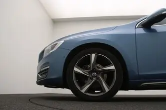 Volvo V60, 2.0, 88 kW, diesel, manual, front-wheel drive