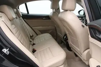 Alfa Romeo Stelvio, 2.2, 140 kW, diisel, automaat, tagavedu