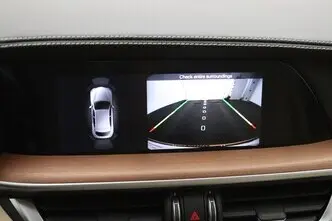 Alfa Romeo Stelvio, 2.2, 140 kW, diisel, automaat, tagavedu