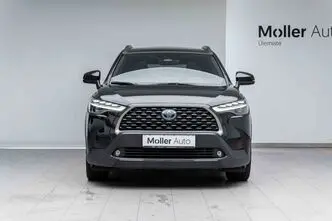 Toyota Corolla, 2.0, 112 kW, гибрид, автомат, полный привод