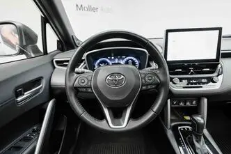 Toyota Corolla, 2.0, 112 kW, гибрид, автомат, полный привод