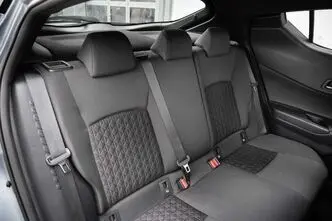 Toyota C-HR, 1.8, 72 kW, pistikhübriid, automaat, esivedu