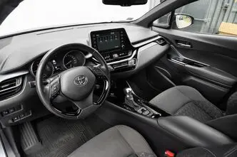 Toyota C-HR, 1.8, 72 kW, pistikhübriid, automaat, esivedu