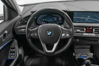 BMW 118, 1.5, 100 kW, bensiin, automaat, esivedu