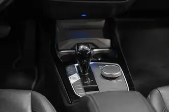 BMW 118, 1.5, 100 kW, bensiin, automaat, esivedu