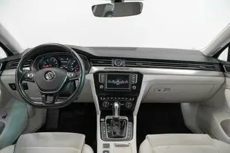 Volkswagen Passat, 1.8, 132 kW, petrol, automatic, front-wheel drive