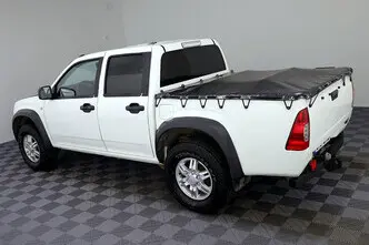 Isuzu D-Max, 2.5, 135 kW, diesel, manual, four-wheel drive