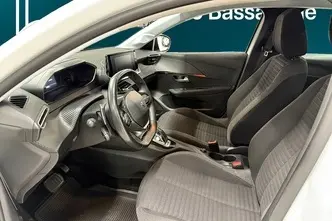 Peugeot 208, 1.2, 74 kW, бензин, автомат, передний привод