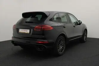 Porsche Cayenne, 3.0, 193 kW, diesel, automatic, four-wheel drive