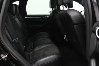 Porsche Cayenne, 3.0, 193 kW, diesel, automatic, four-wheel drive