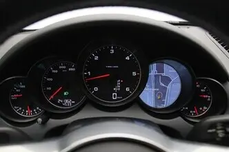 Porsche Cayenne, 3.0, 193 kW, diesel, automatic, four-wheel drive