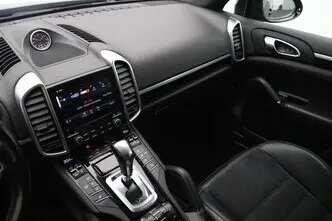 Porsche Cayenne, 3.0, 193 kW, diesel, automatic, four-wheel drive